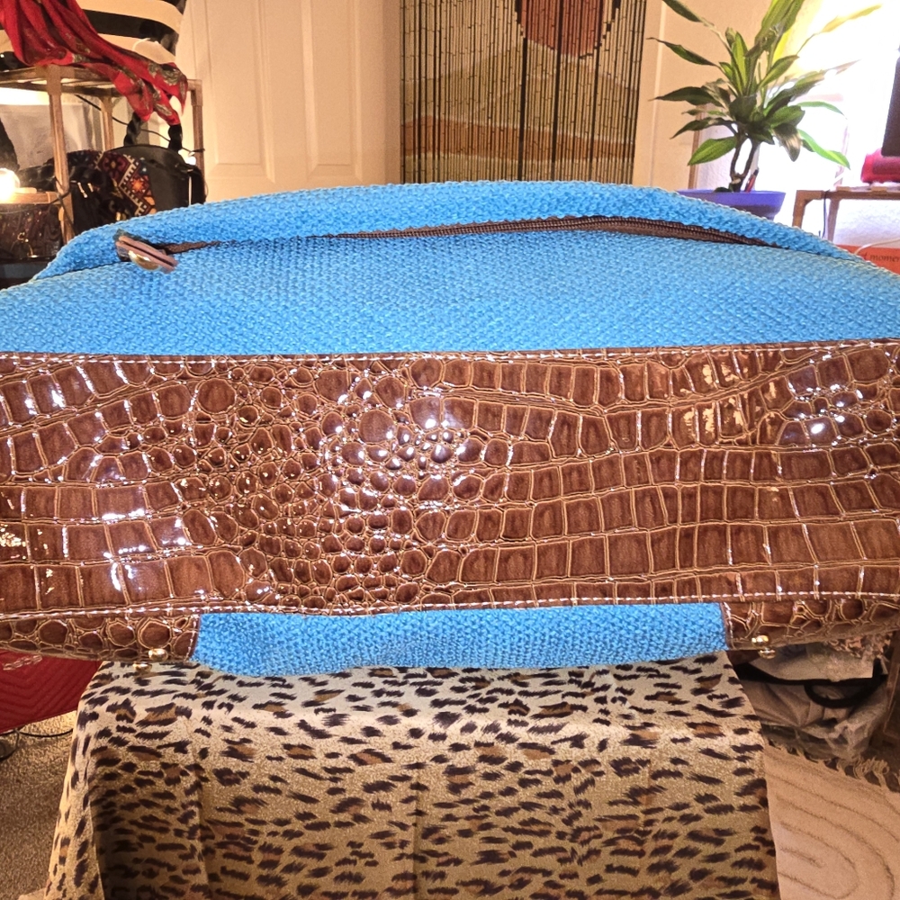 💙 Samantha Brown Stylish Blue and Brown Women's Bag Large - Picture 7 of 14